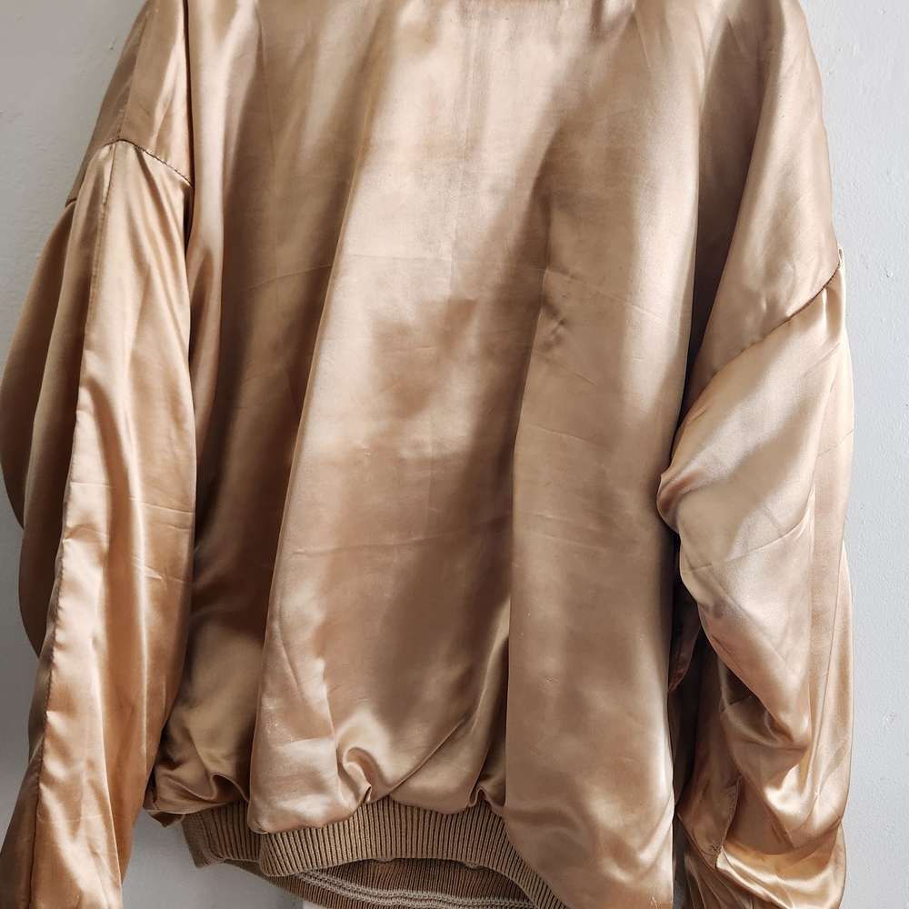 Tan and Cream Men's Sweater - Picture 7 of 9